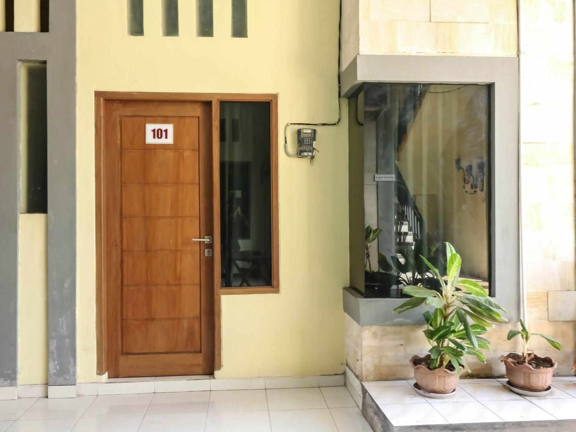 דנפסאר Super Oyo 91495 Hotel Indah Residence מראה חיצוני תמונה